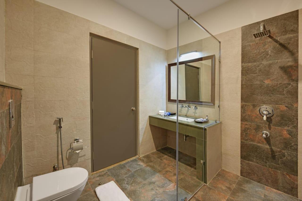The Hunting Lodge Resort Udaipur - Villas & Pool Dabok Luaran gambar