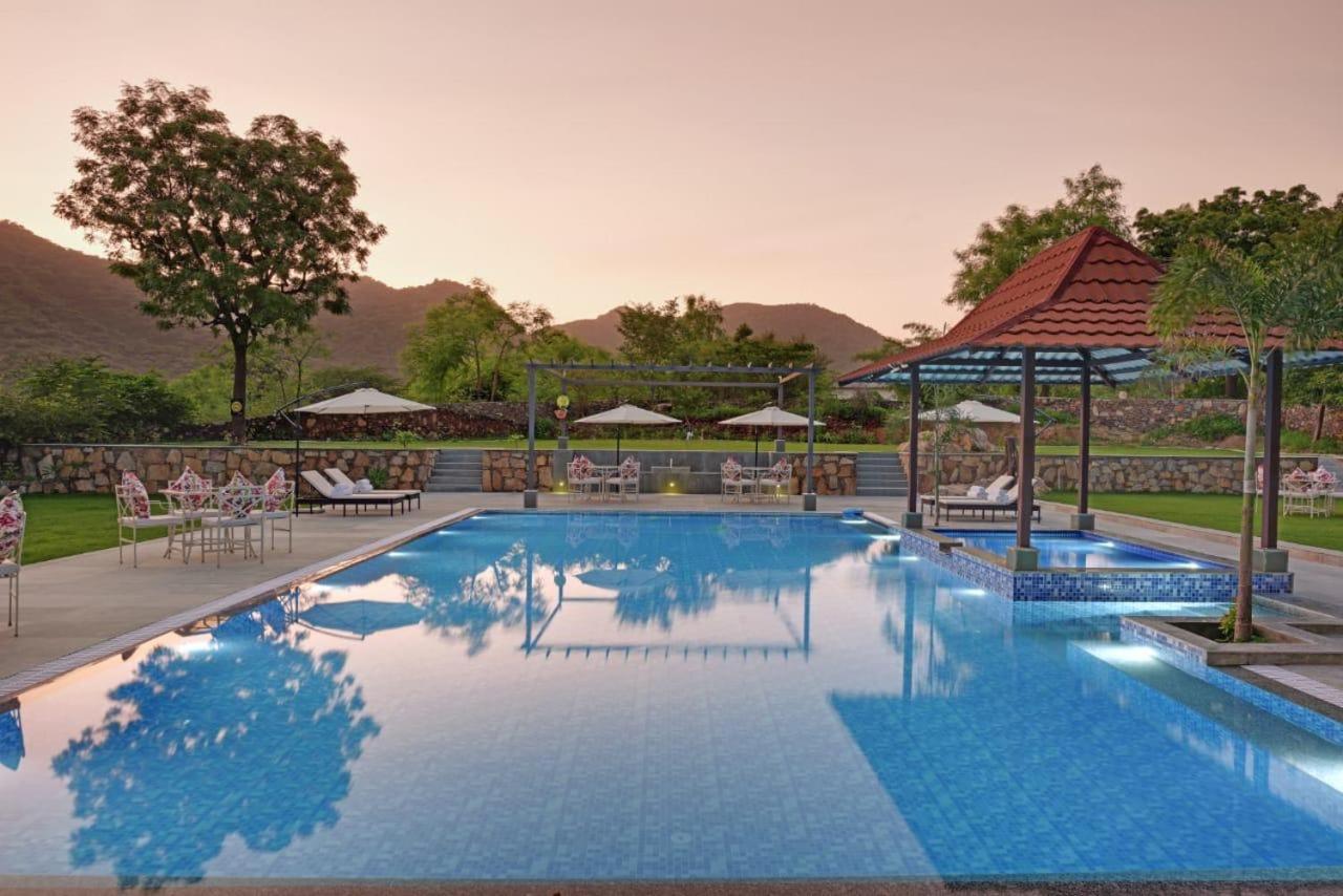 The Hunting Lodge Resort Udaipur - Villas & Pool Dabok Luaran gambar